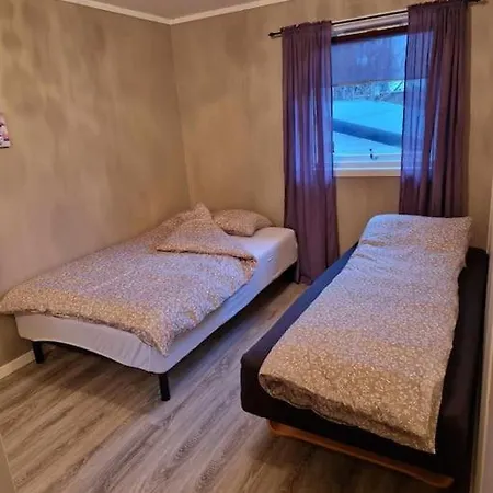 Pen Og Stor Enebolig I Hotel