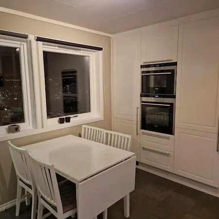 Pen Og Stor Enebolig I Hotel Bergen