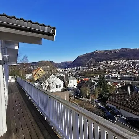 Pen Og Stor Enebolig I 3* Bergen